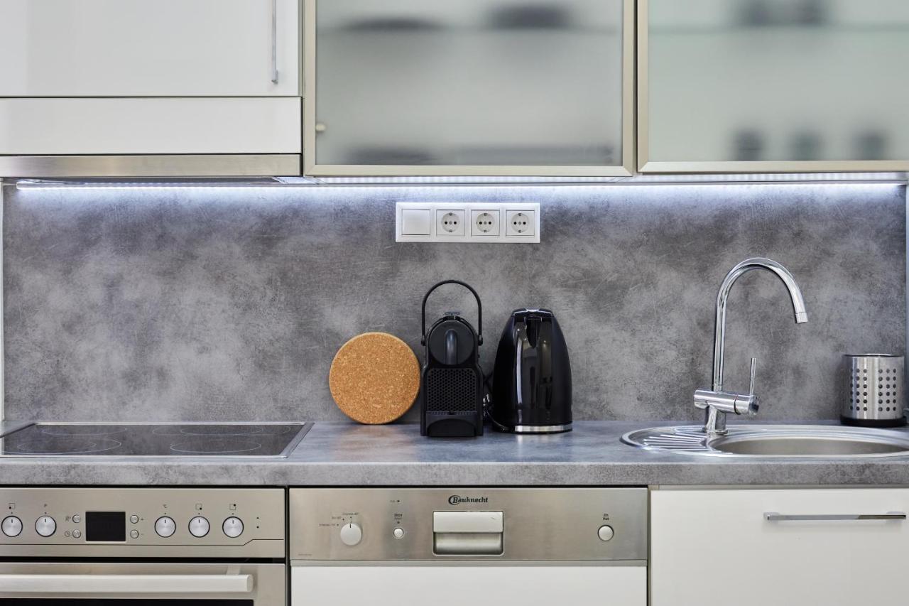 Cozy Little Apartment In Downtown บูดาเปสต์ ภายนอก รูปภาพ
